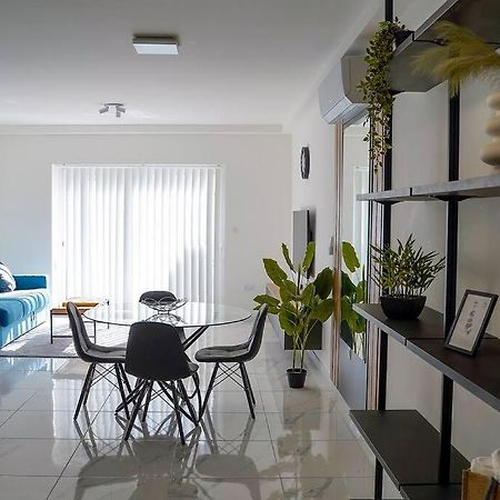 Luxurious Apartment Next To The Sea Gzira Dış mekan fotoğraf